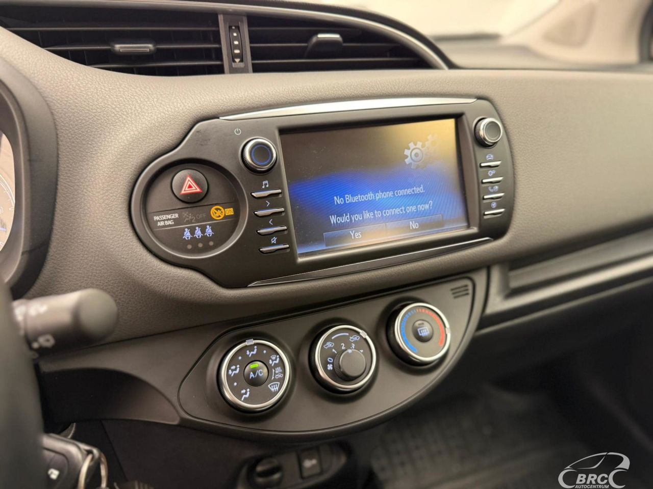 Toyota Yaris | 14