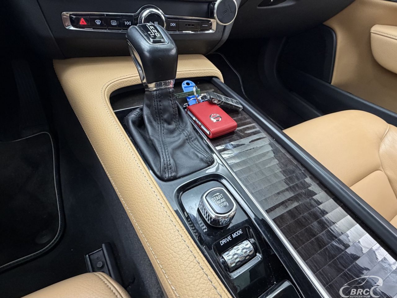 Volvo S90 | 27