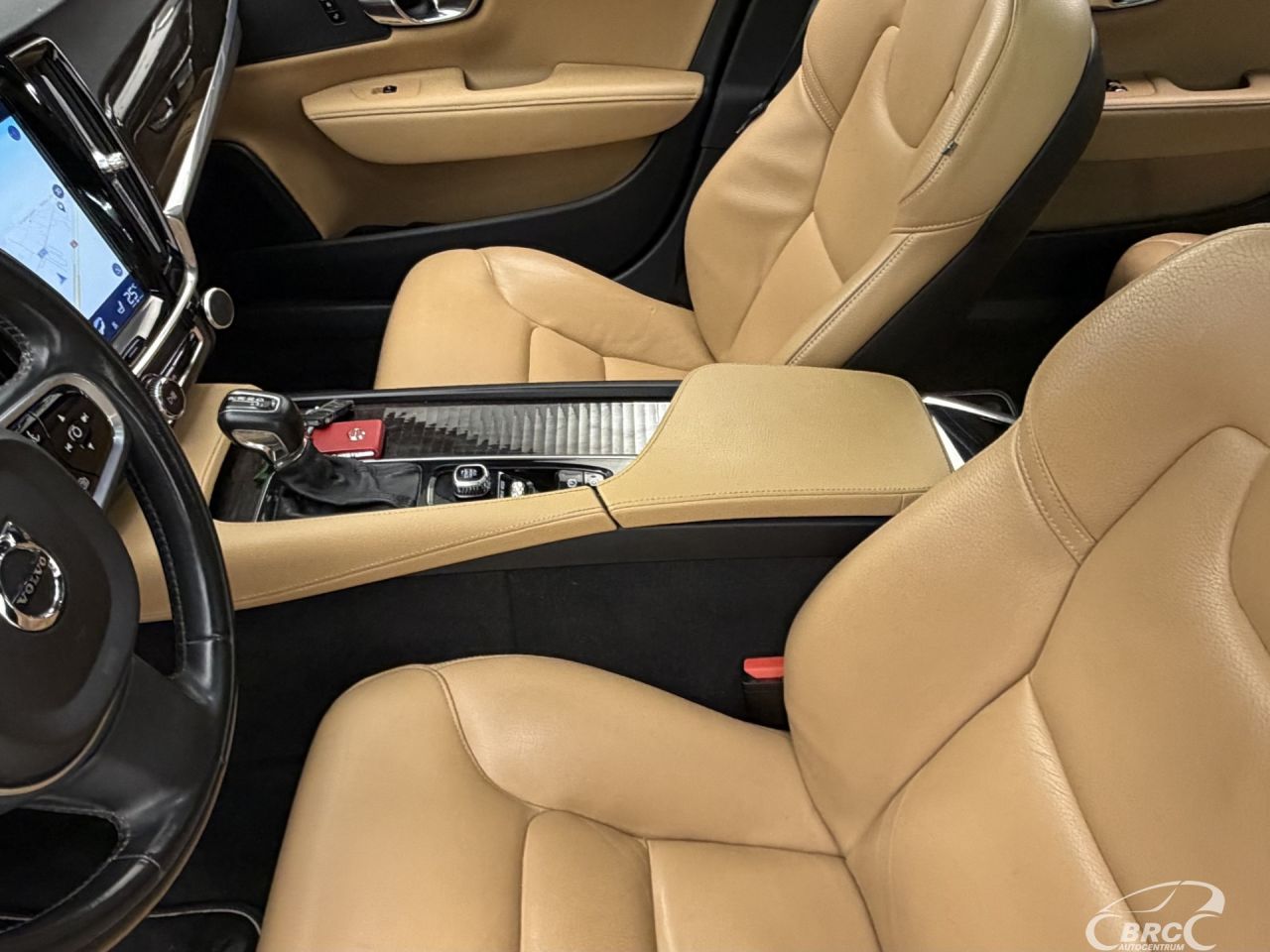 Volvo S90 | 25