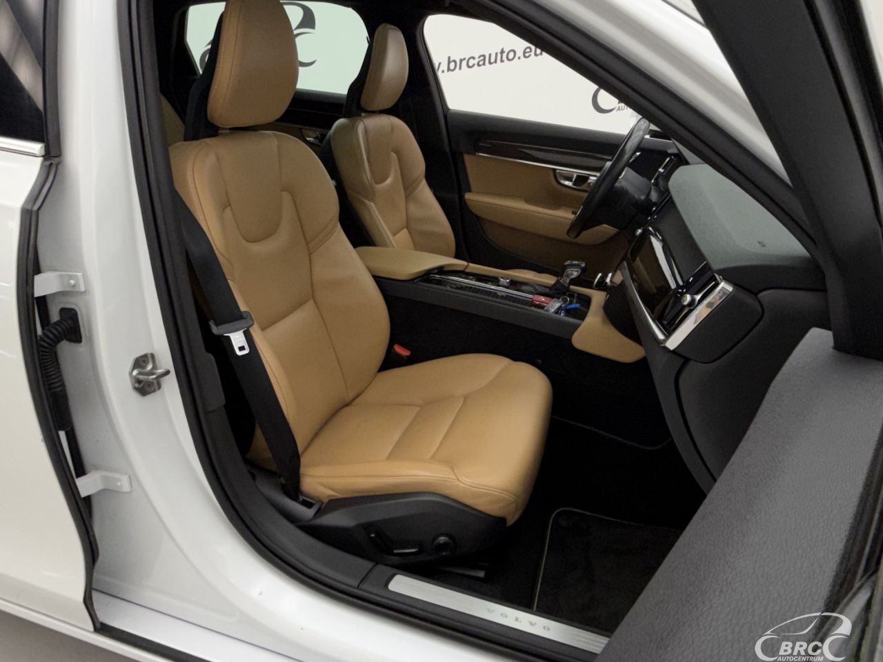 Volvo S90 | 6