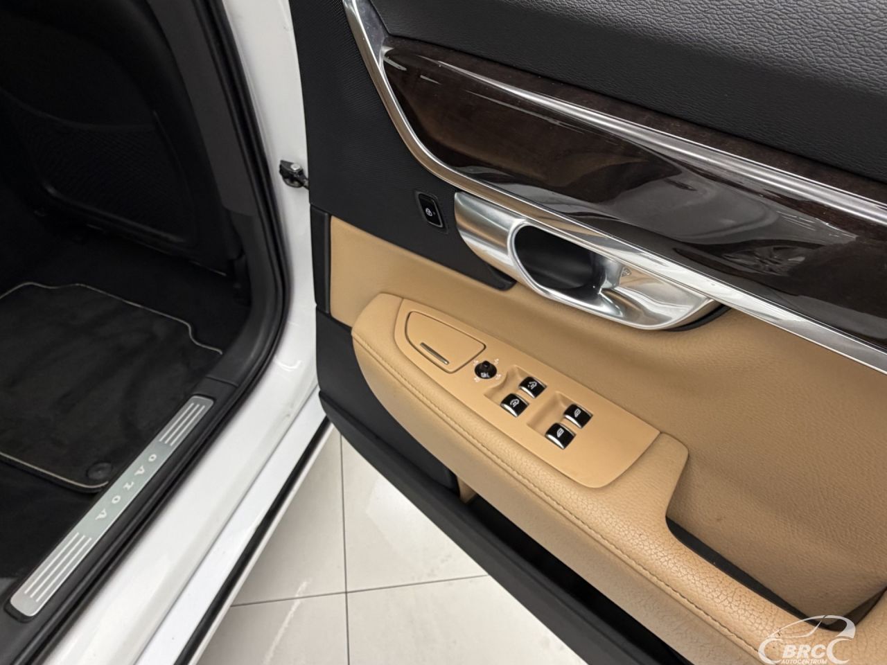 Volvo S90 | 14