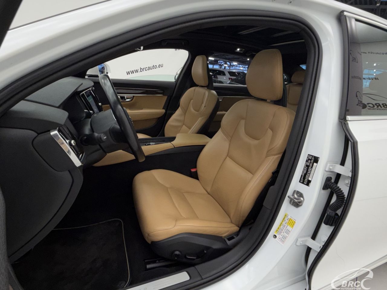 Volvo S90 | 24