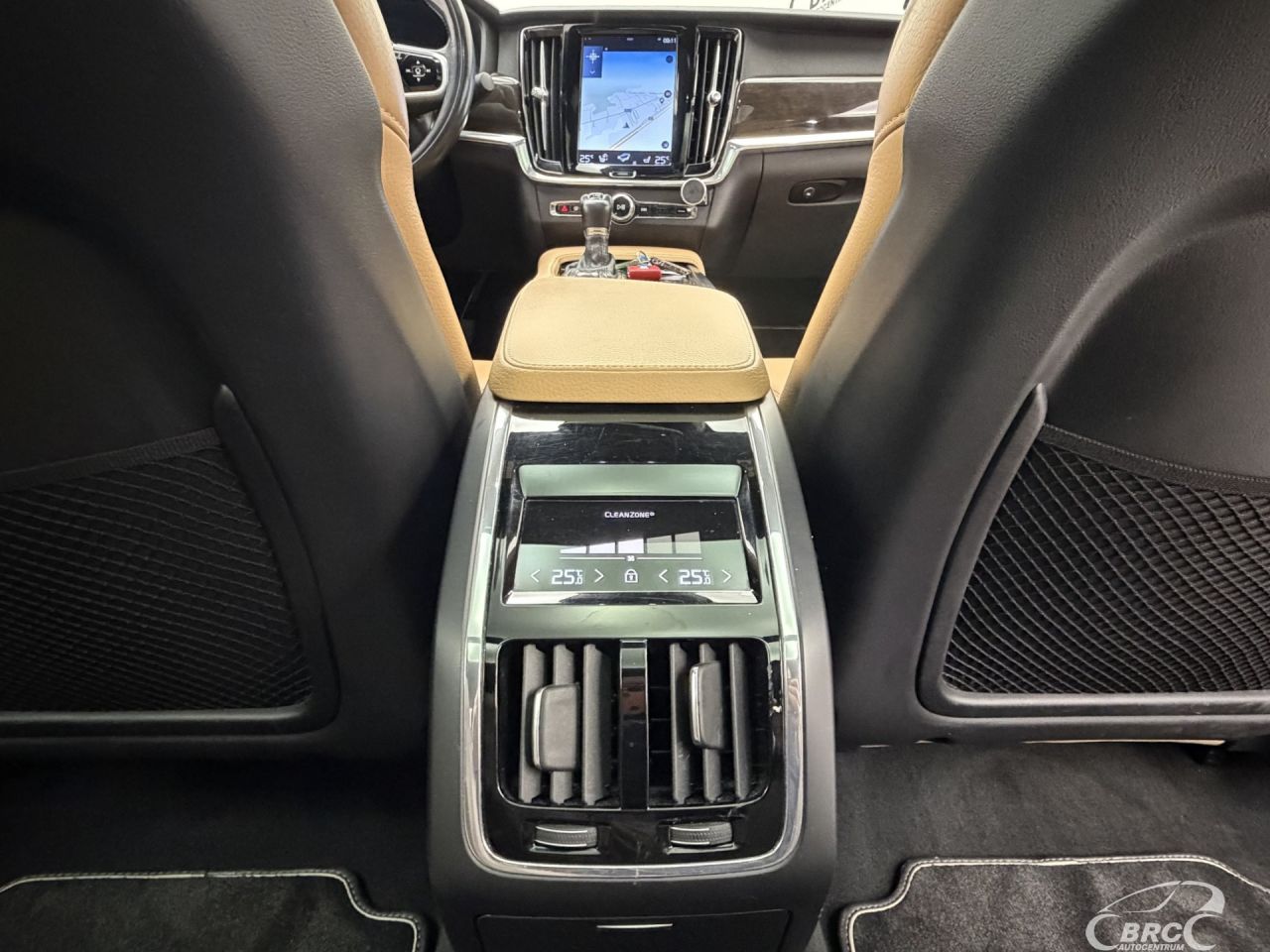 Volvo S90 | 15