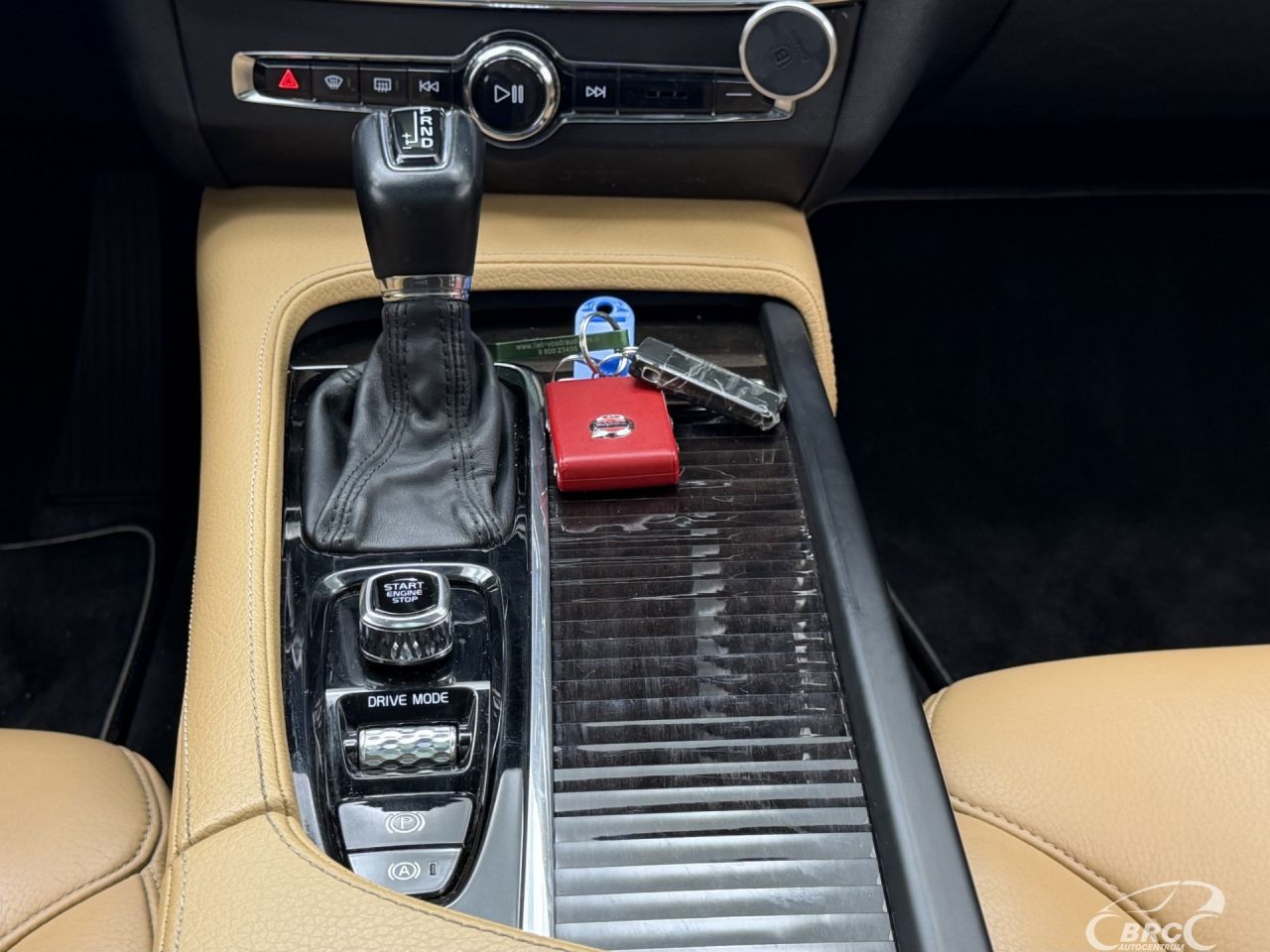 Volvo S90 | 19