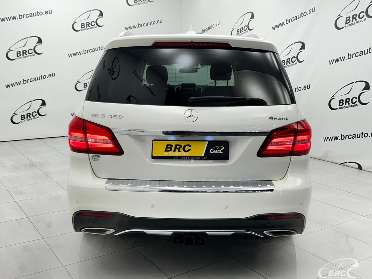 Mercedes-Benz GLS450 | 29
