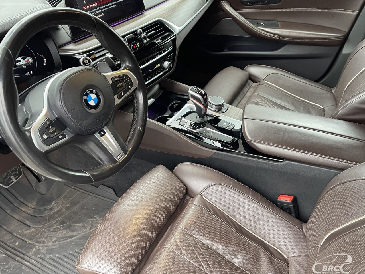 BMW M550 | 10