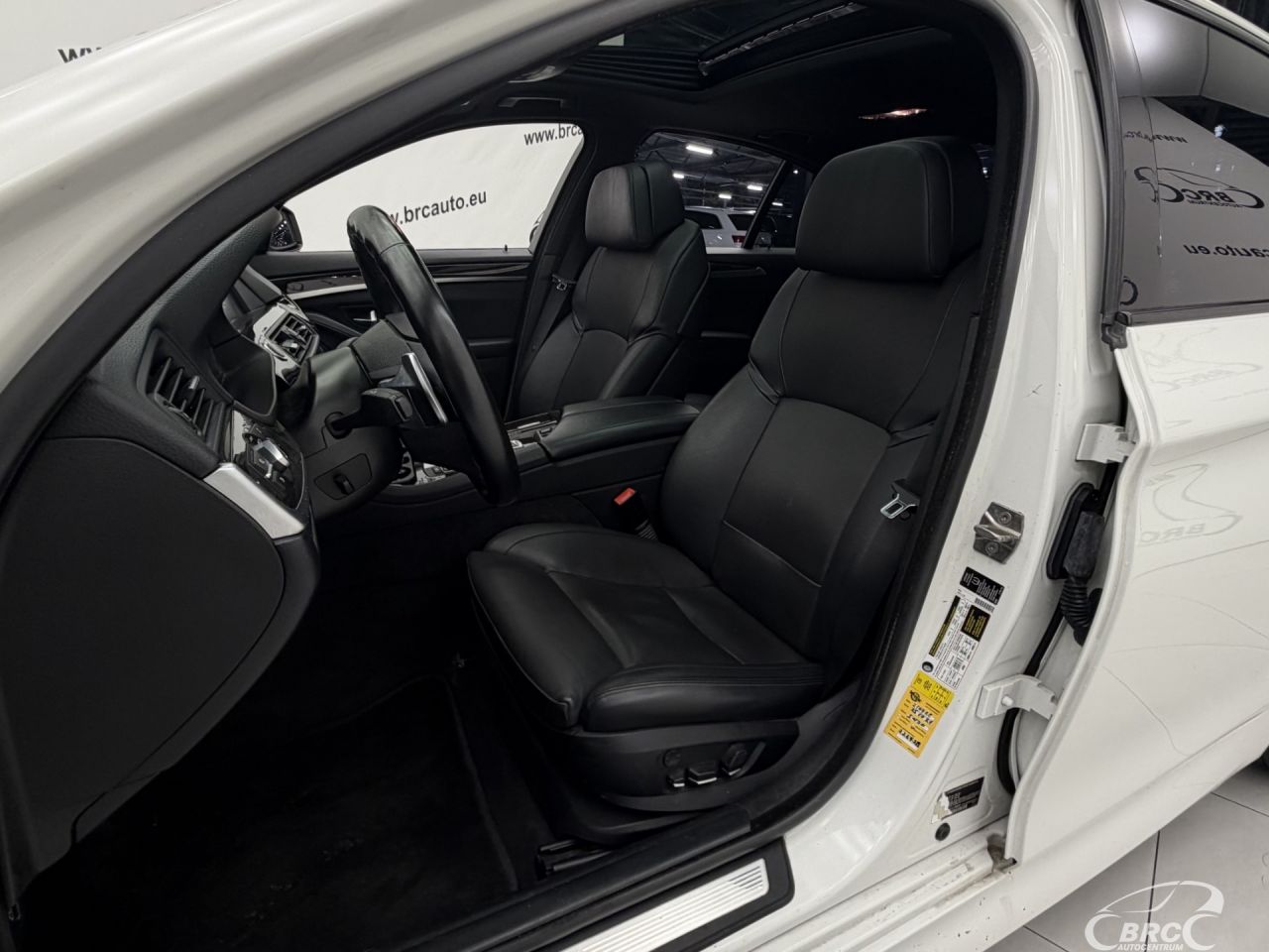 BMW 550 | 23