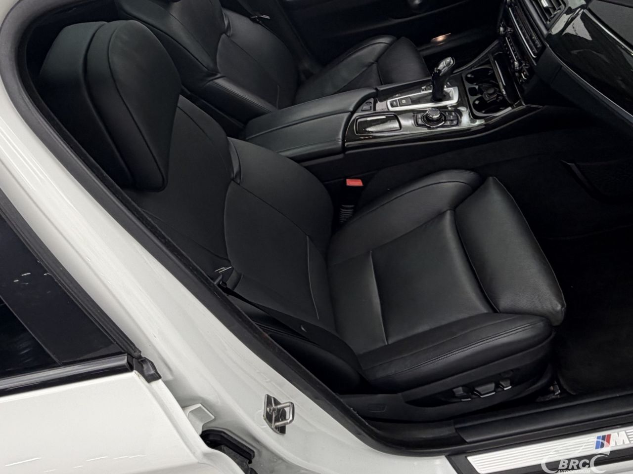 BMW 550 | 4