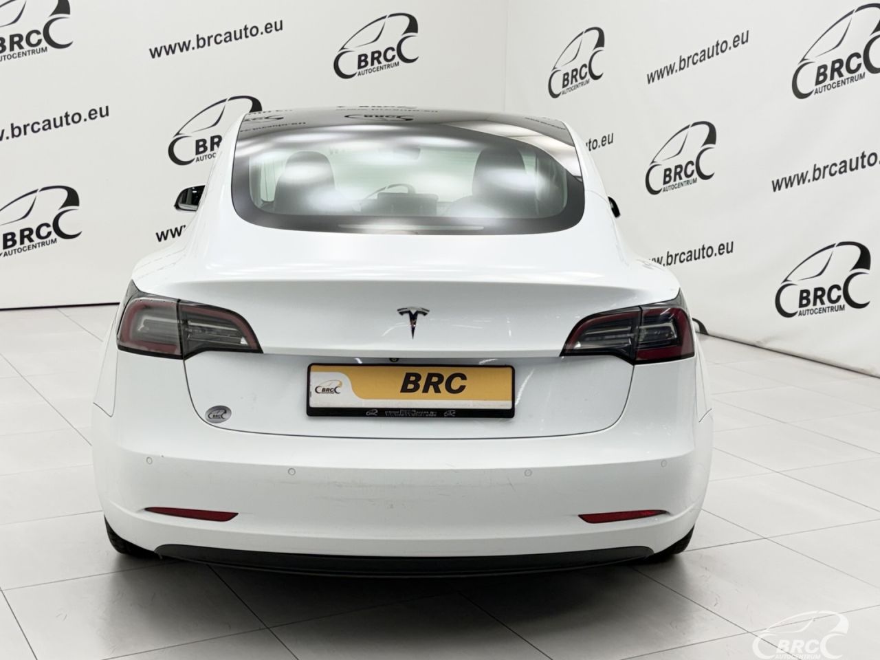 Tesla Model 3 | 31