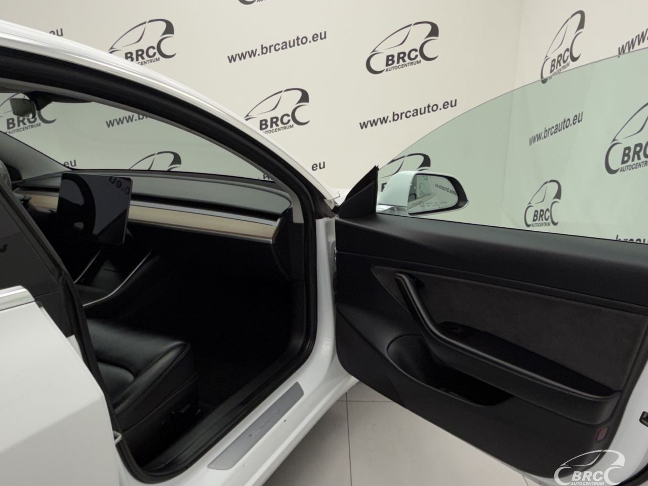 Tesla Model 3 | 8