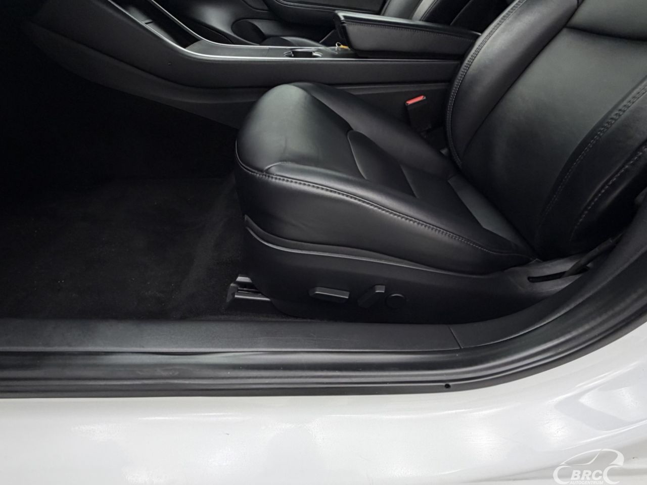 Tesla Model 3 | 18