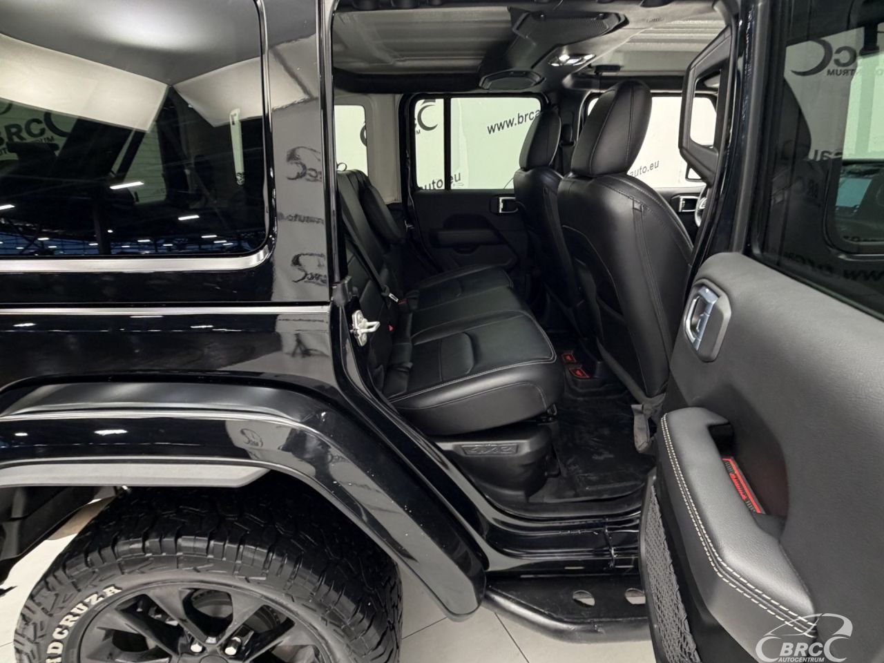 Jeep Wrangler | 9