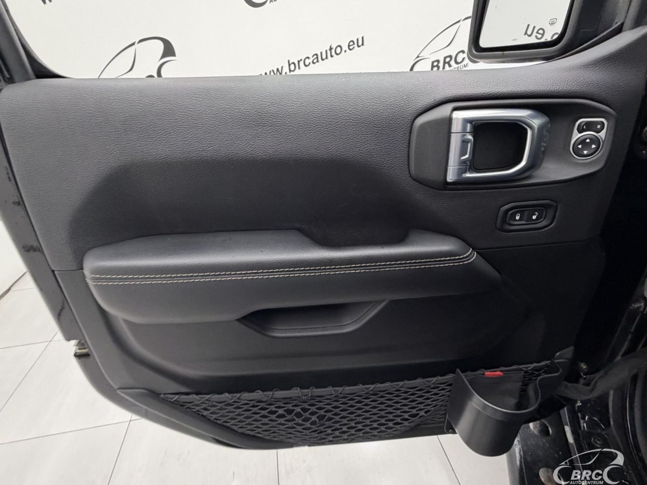 Jeep Wrangler | 18