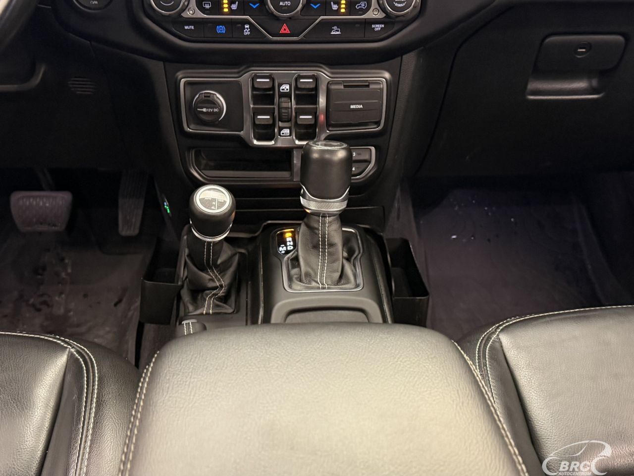 Jeep Wrangler | 16