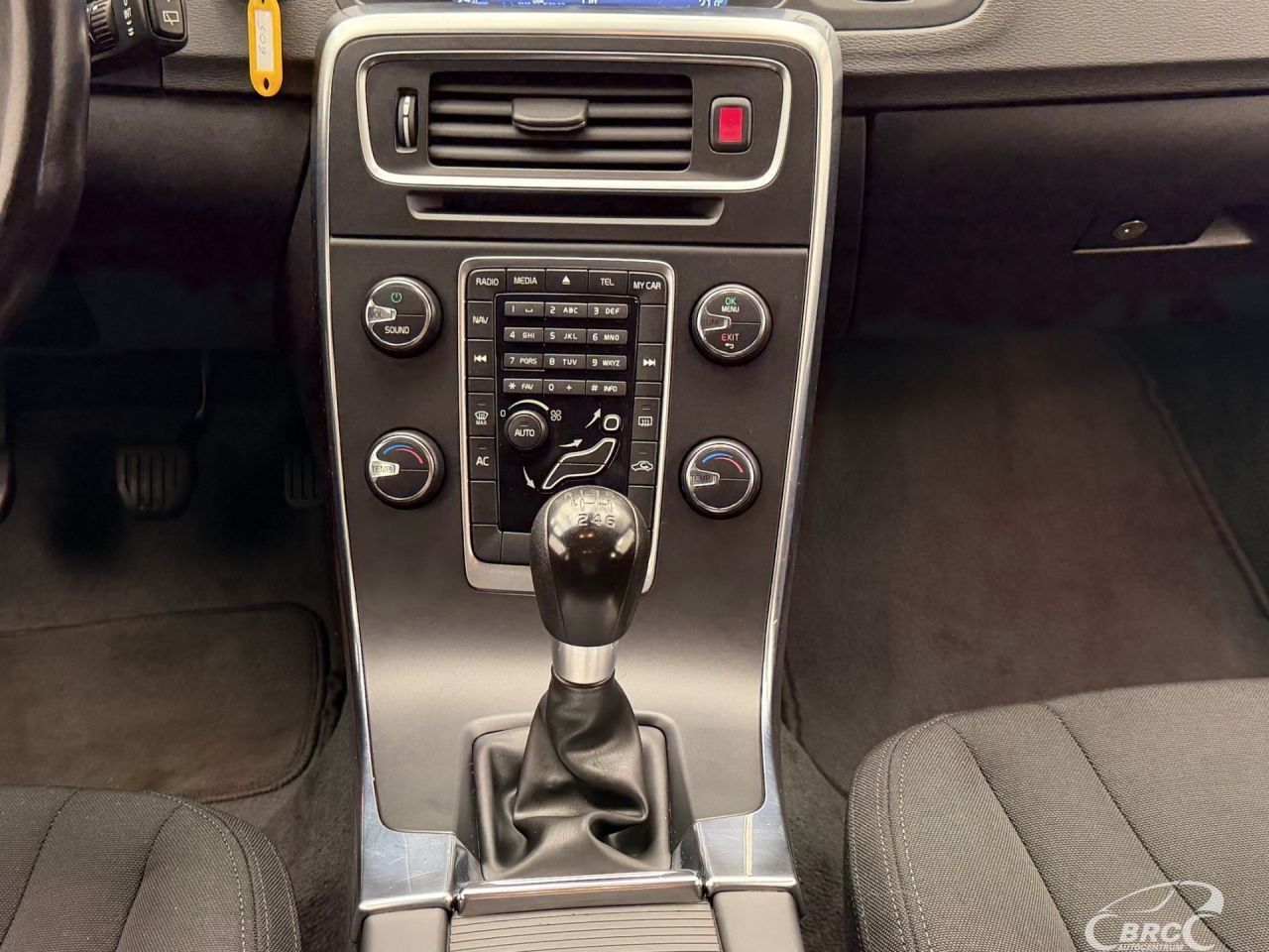 Volvo V60 | 15