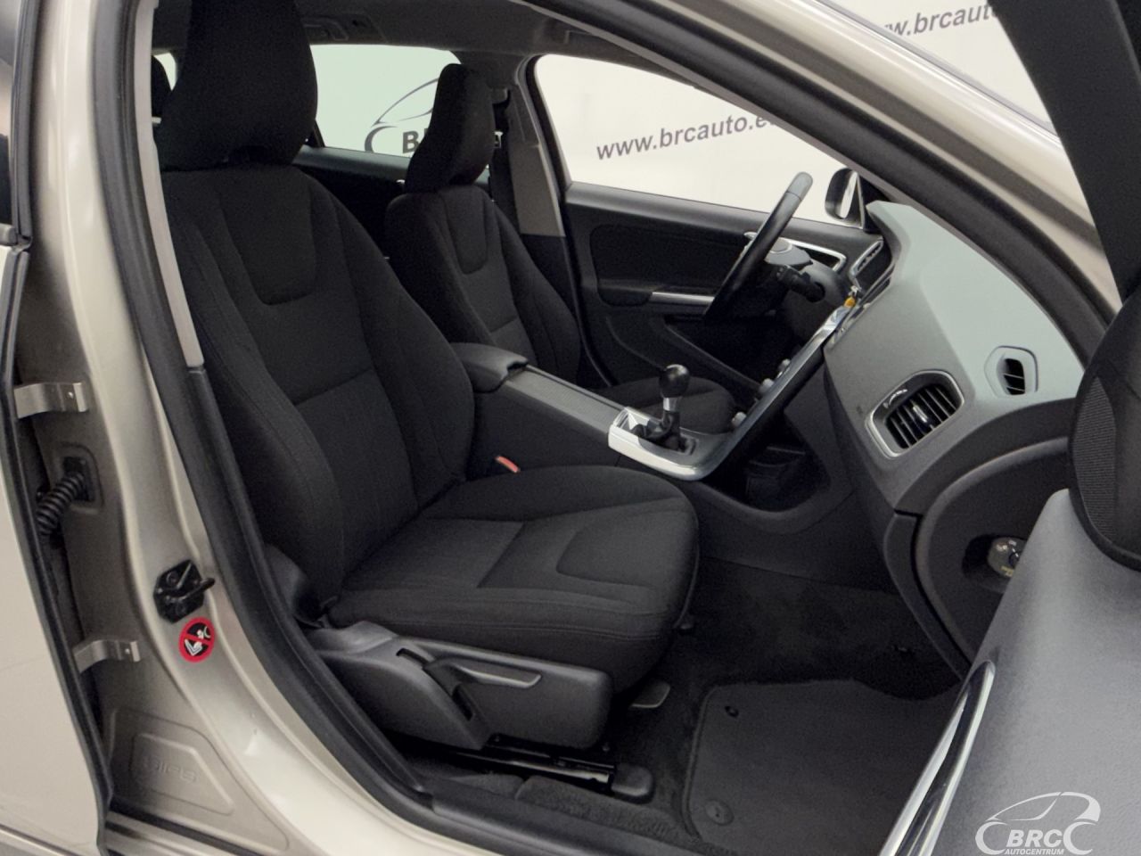 Volvo V60 | 6