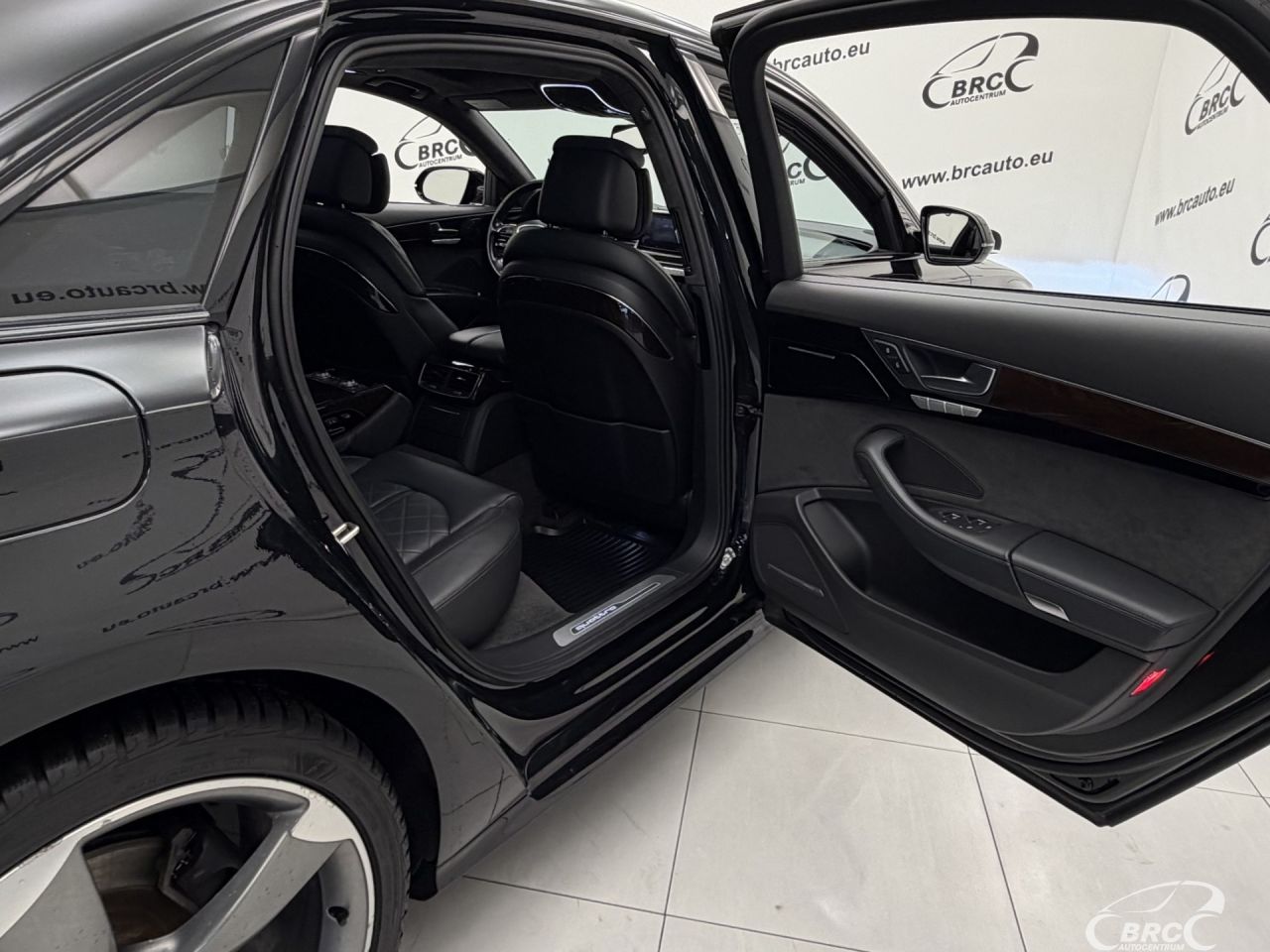 Audi A8 | 15