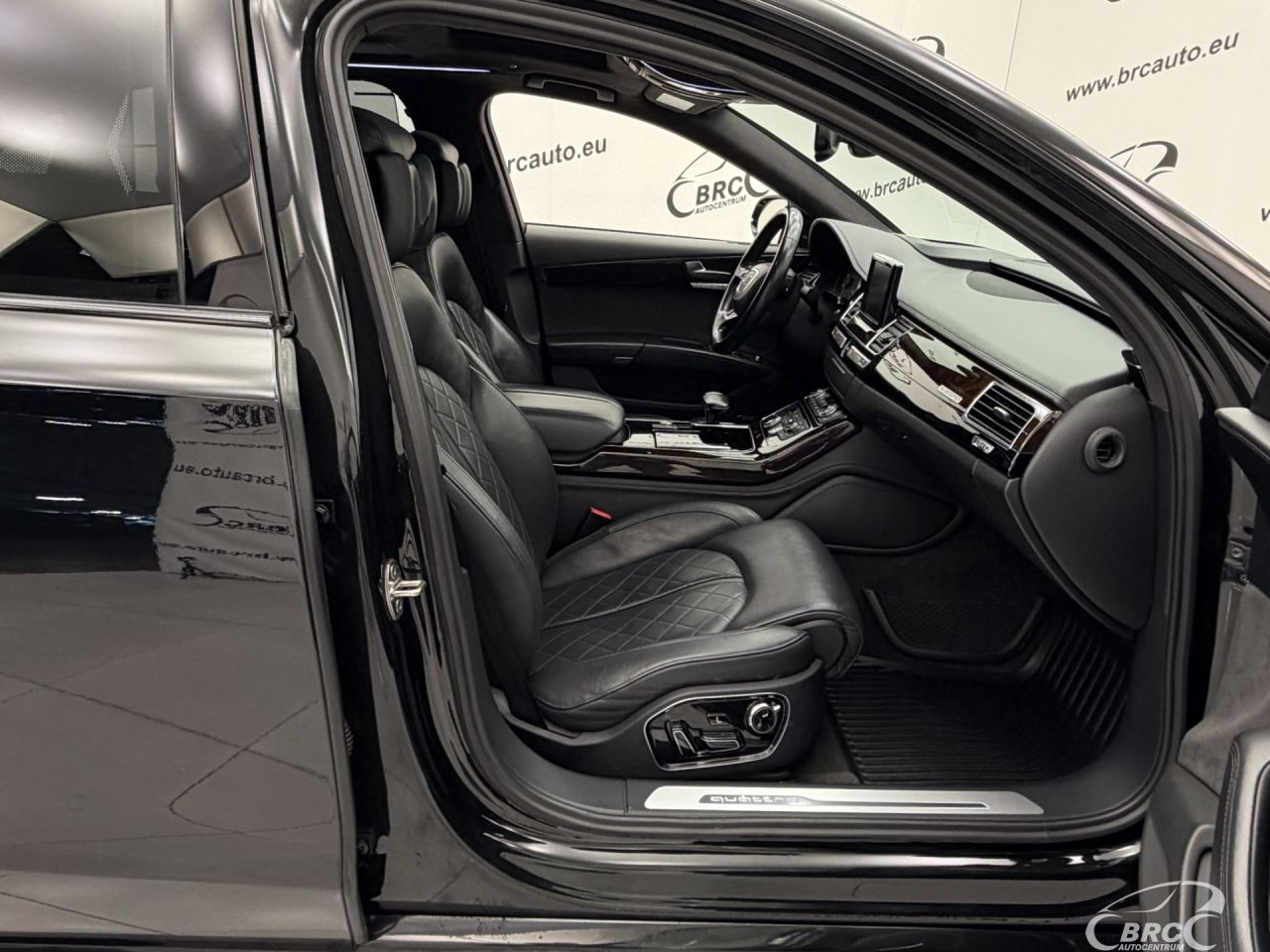 Audi A8 | 3