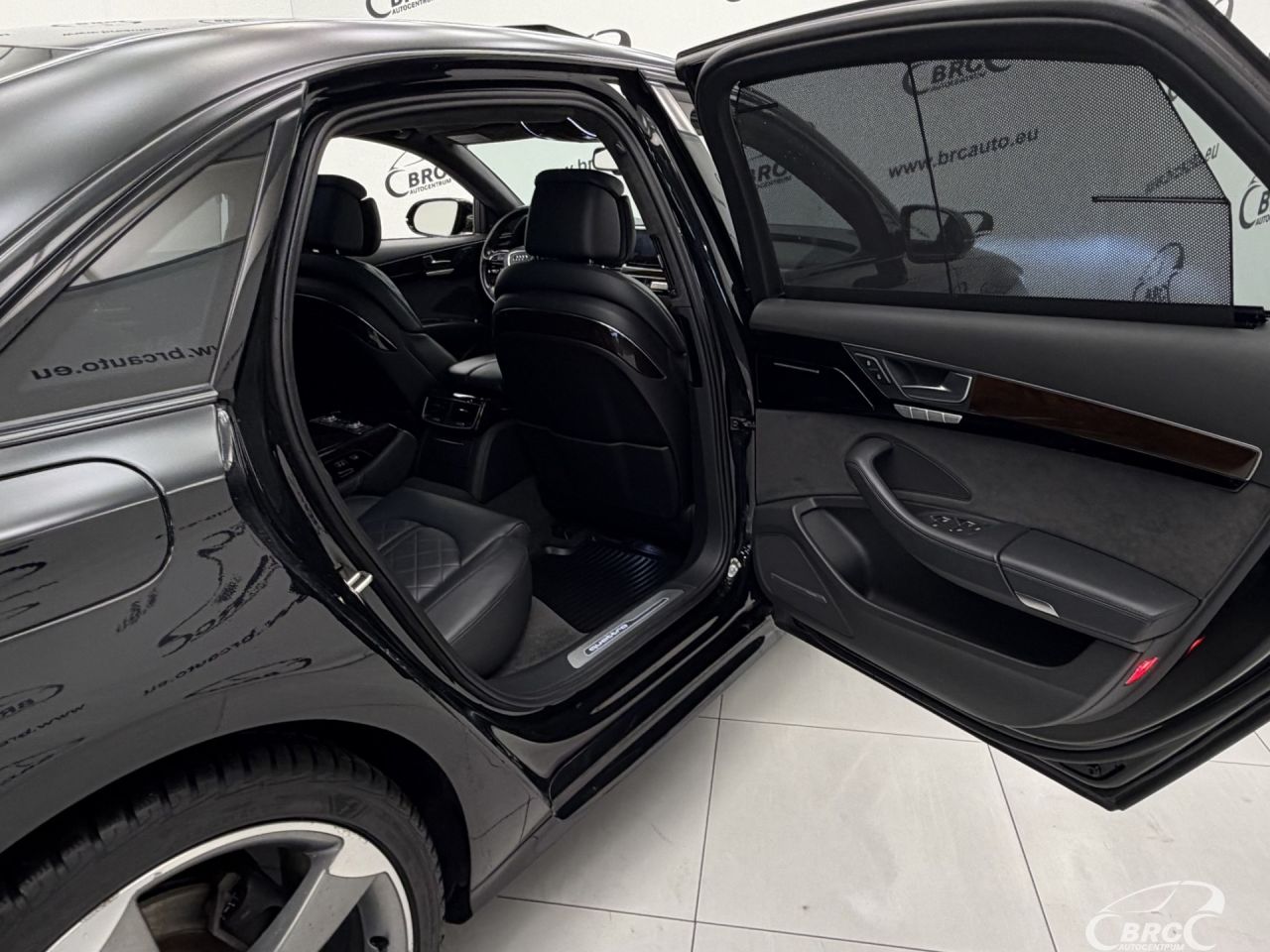Audi A8 | 16