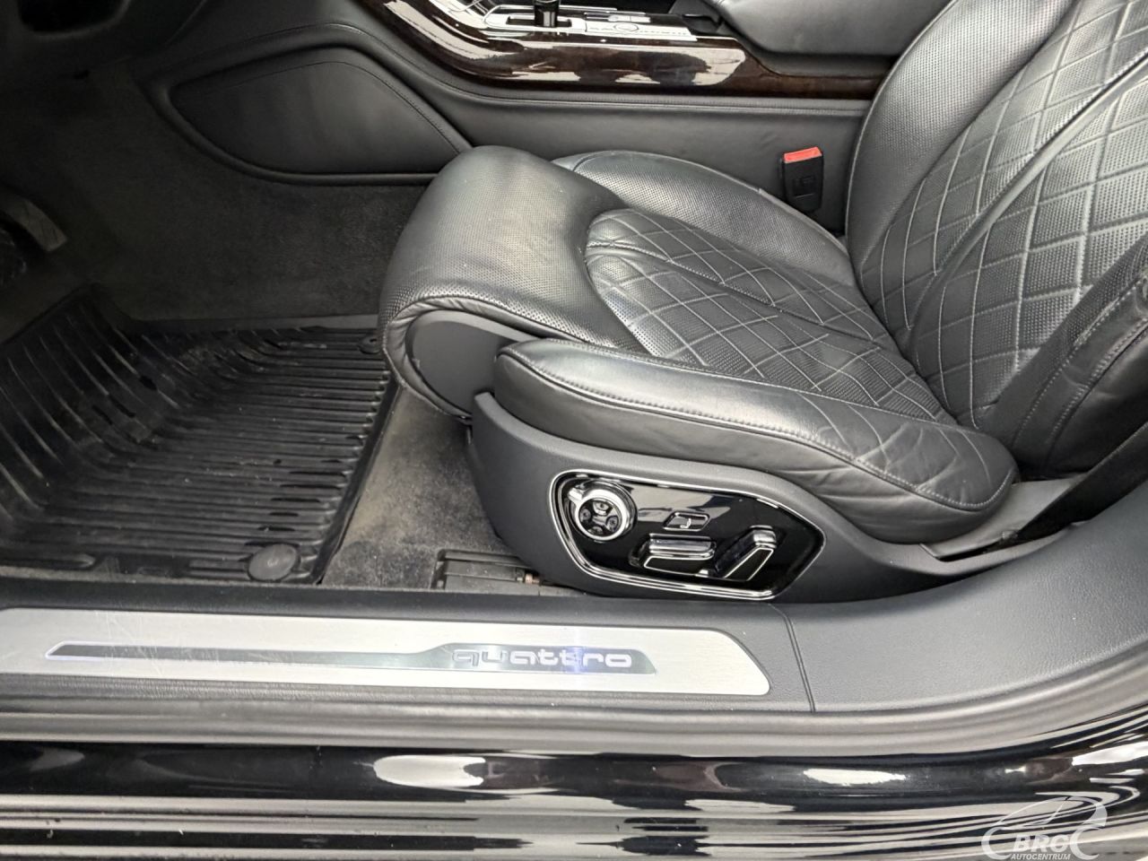 Audi A8 | 25