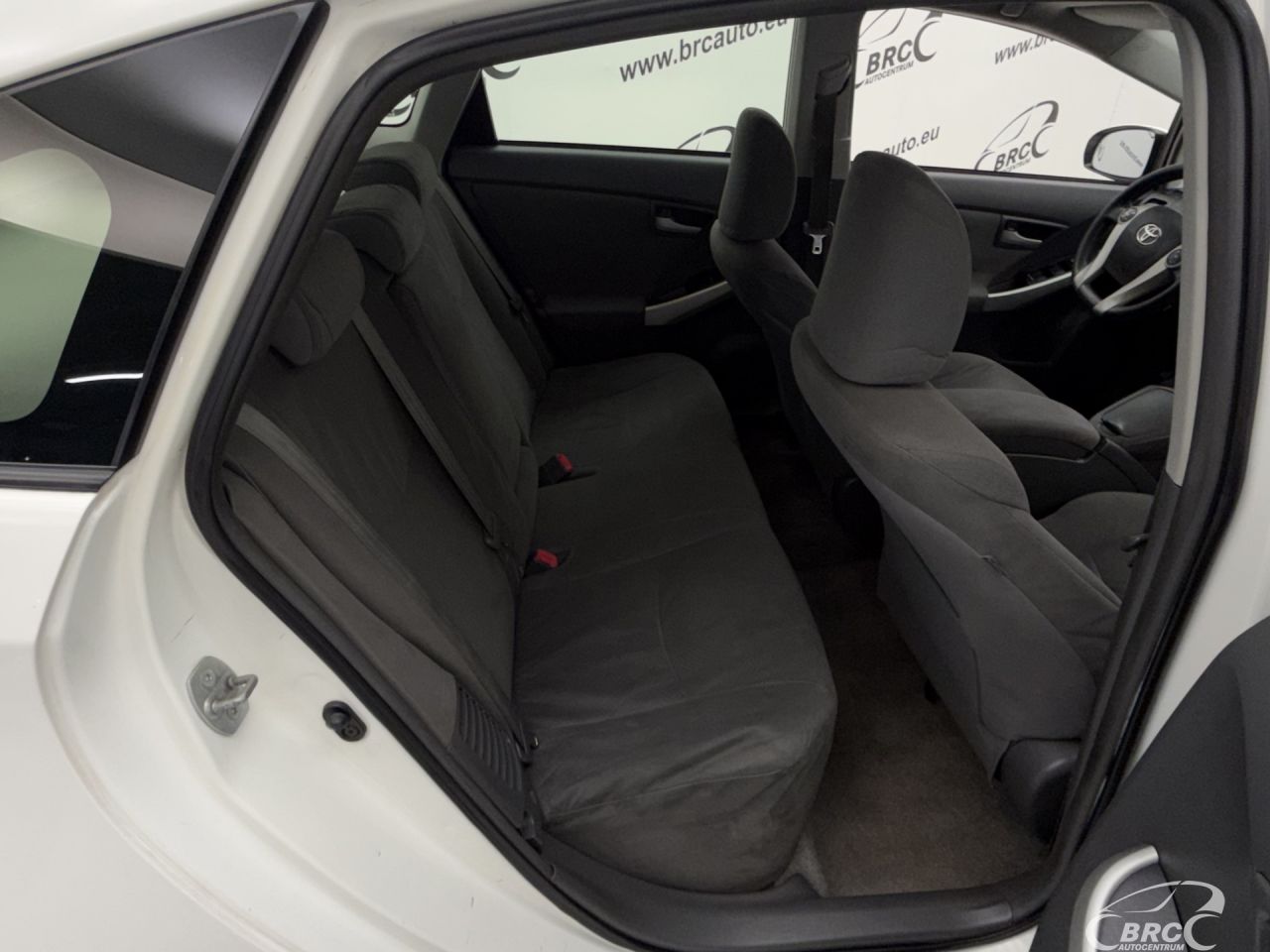 Toyota Prius | 9