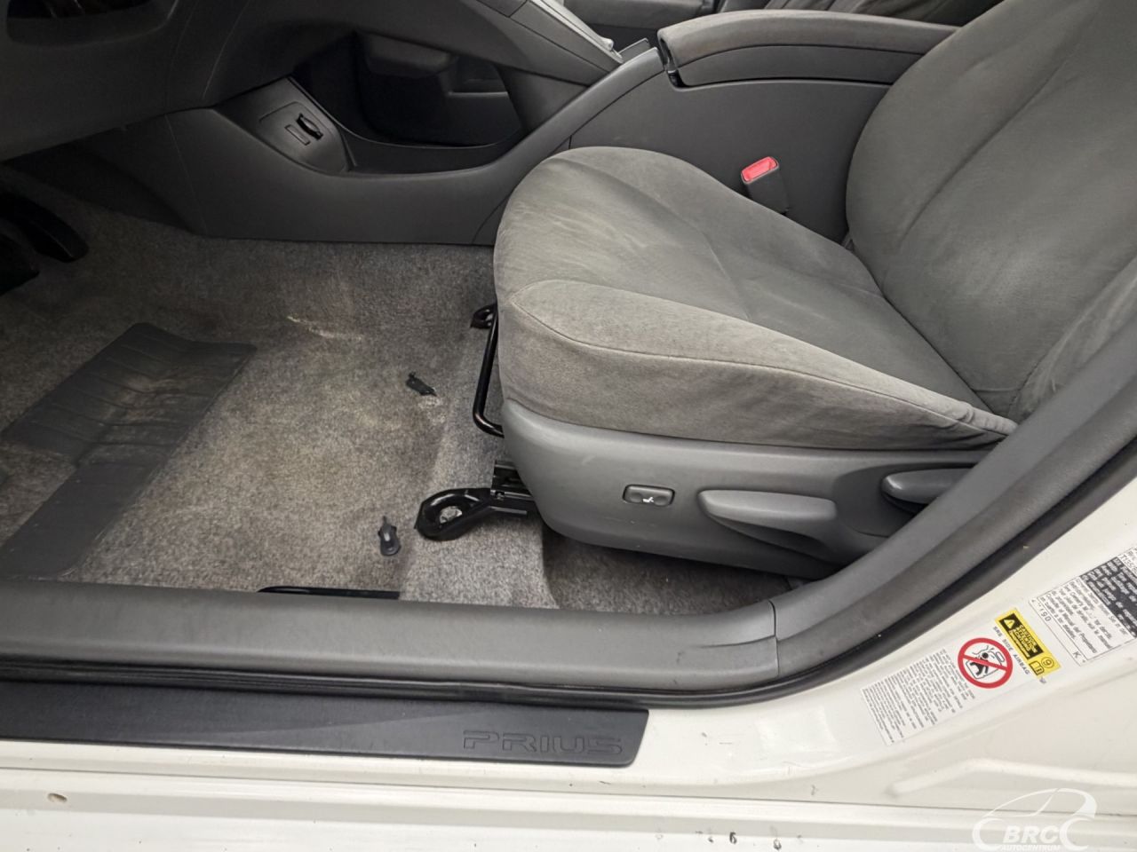 Toyota Prius | 19