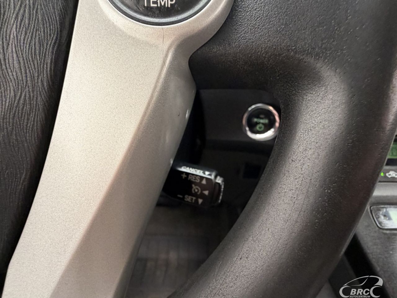 Toyota Prius | 30