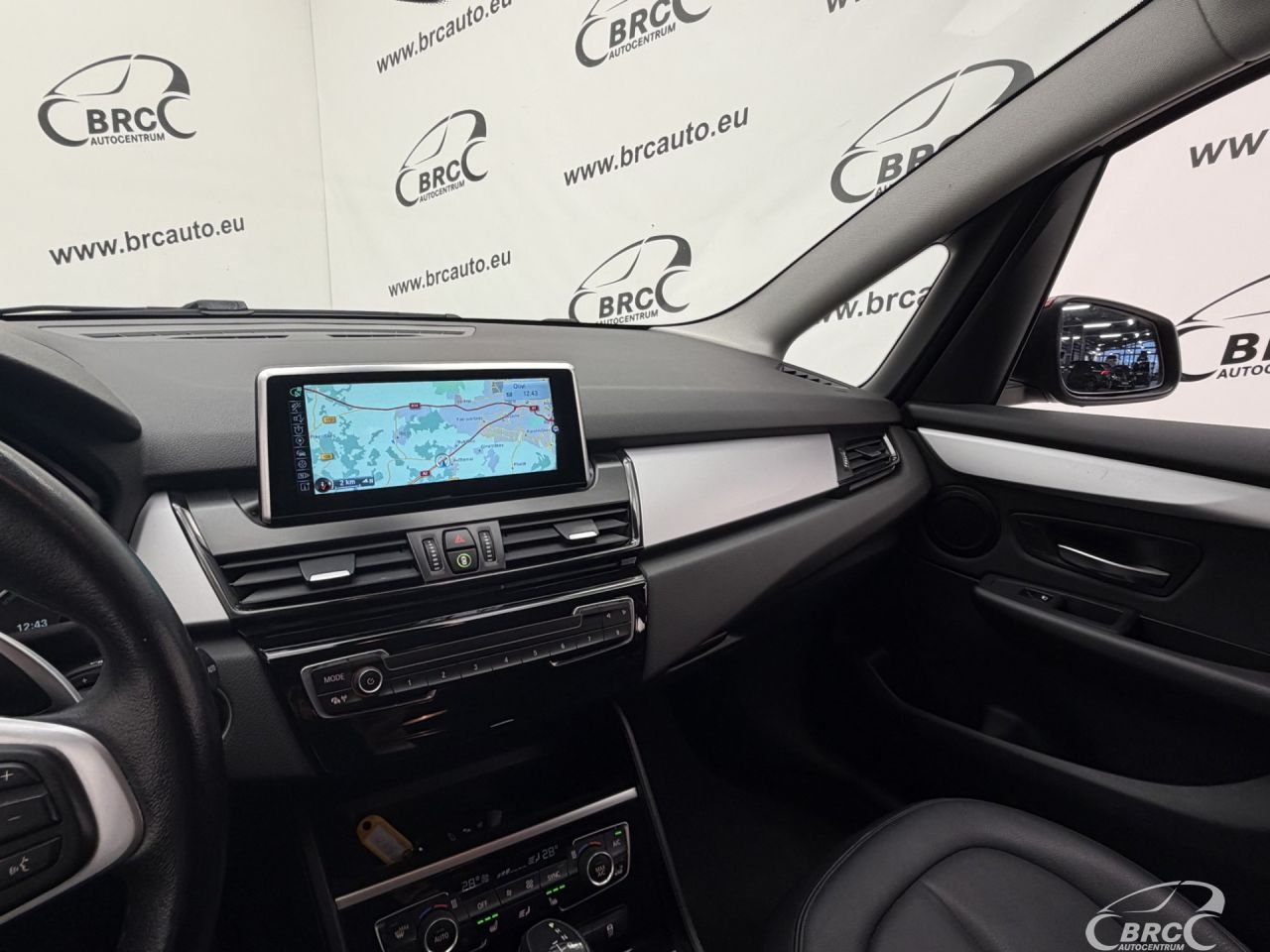 BMW 218 | 25