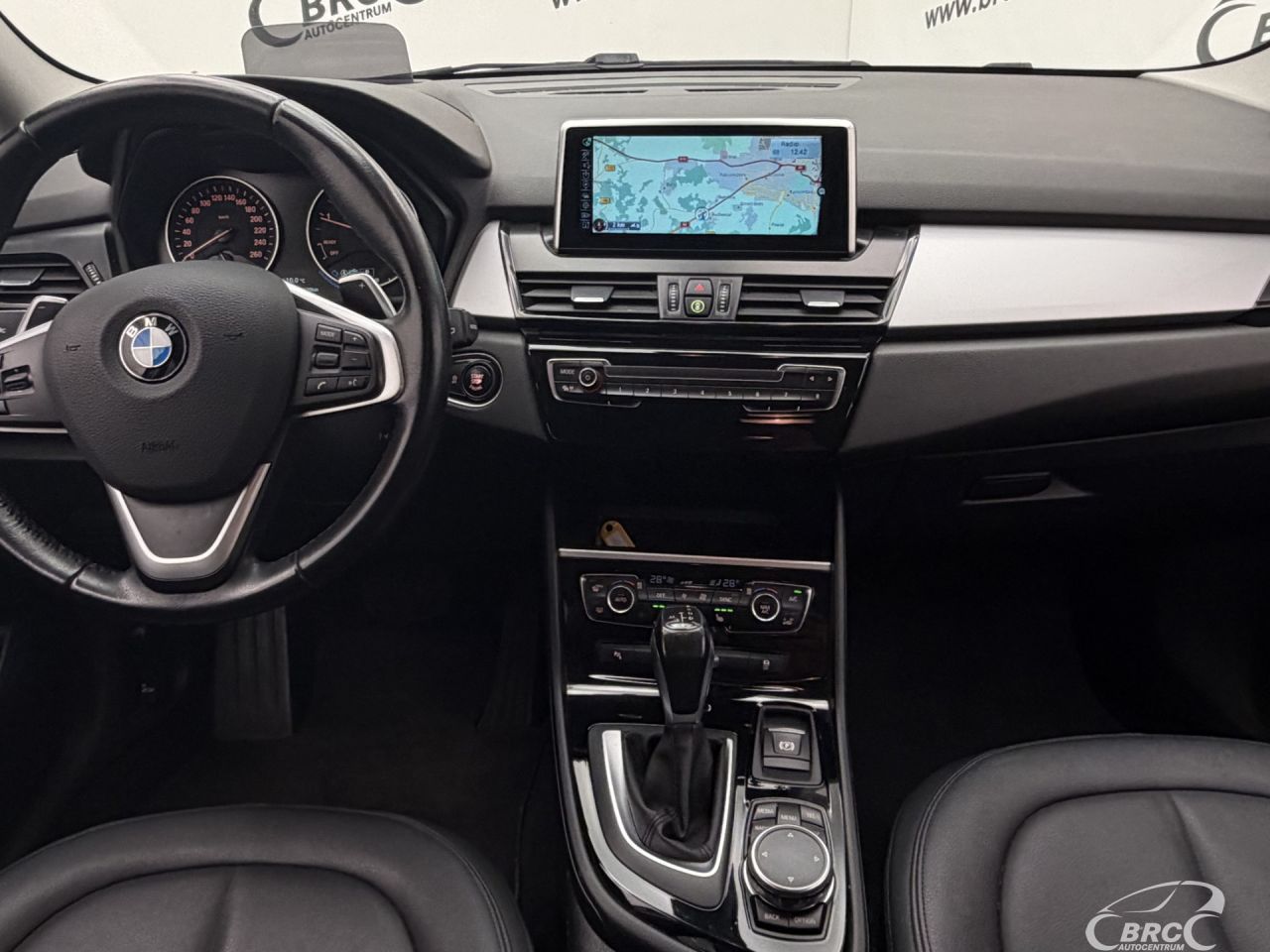 BMW 218 | 13