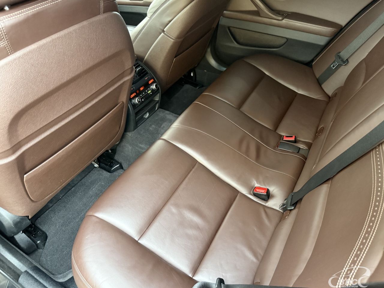 BMW M550 | 13