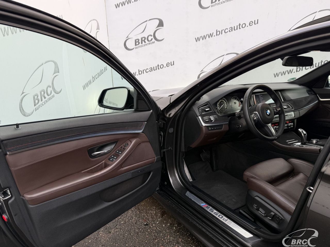 BMW M550 | 15