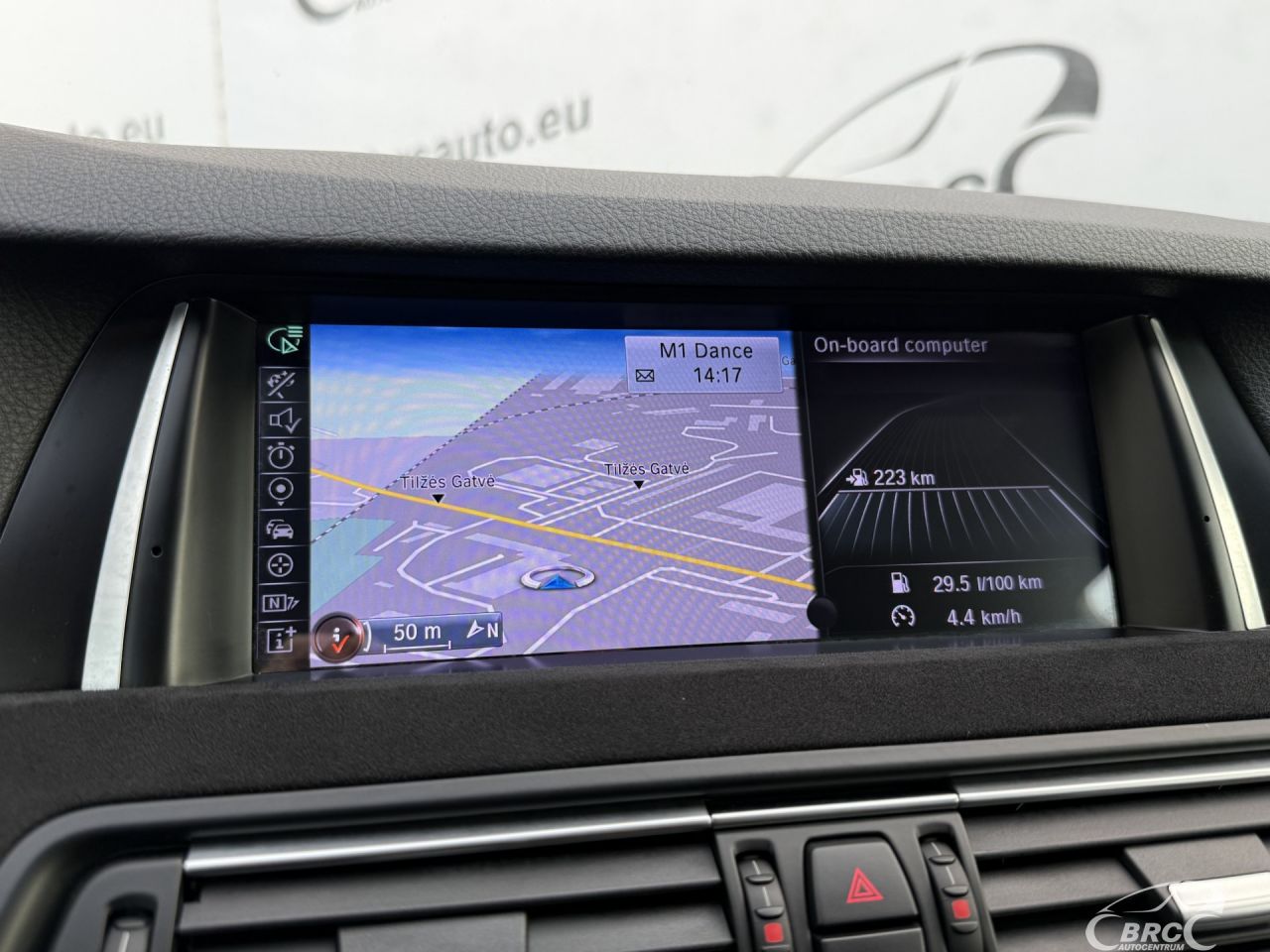 BMW M550 | 32