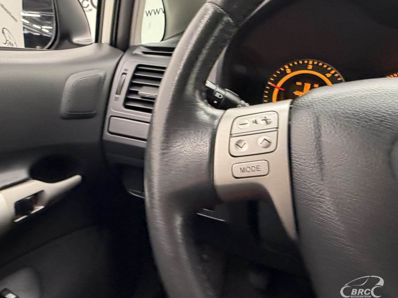 Toyota Auris | 27