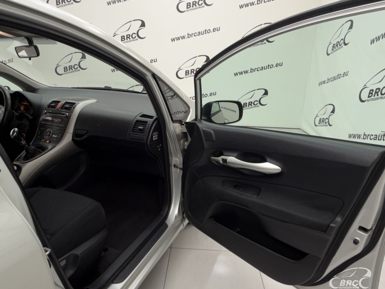Toyota Auris | 7