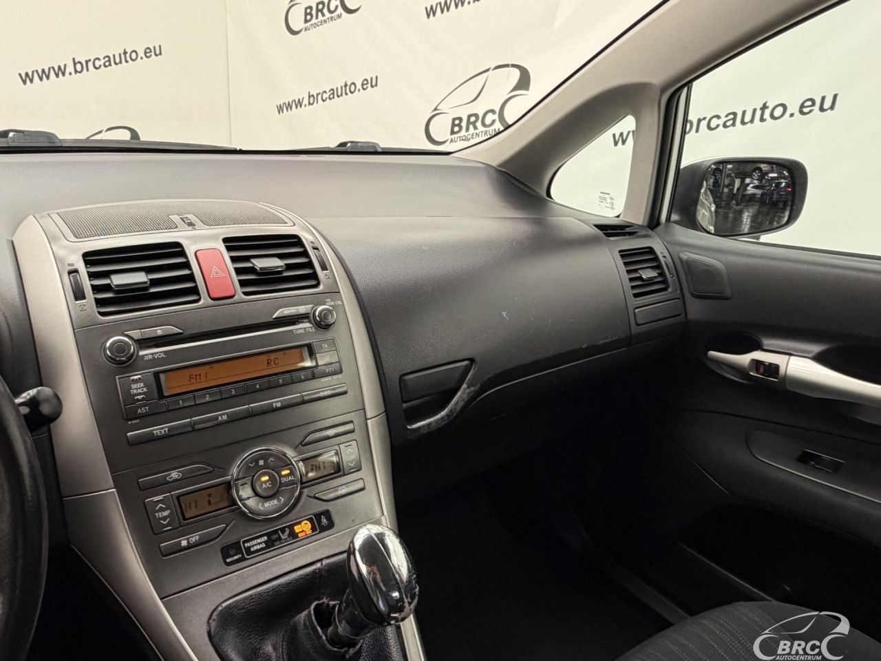 Toyota Auris | 24