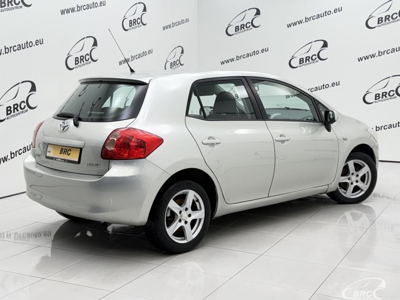 Toyota Auris | 1