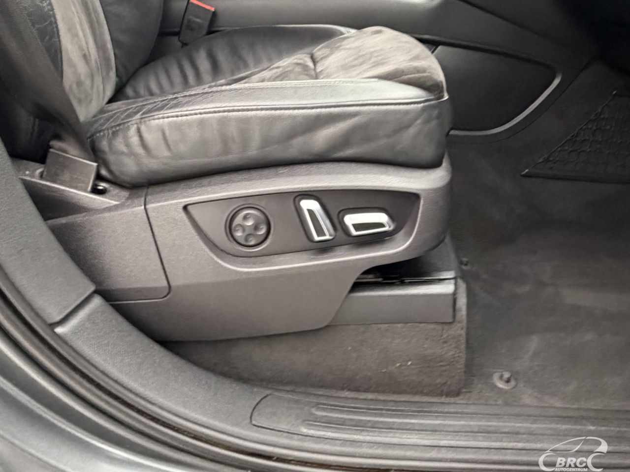 Audi Q7 | 5