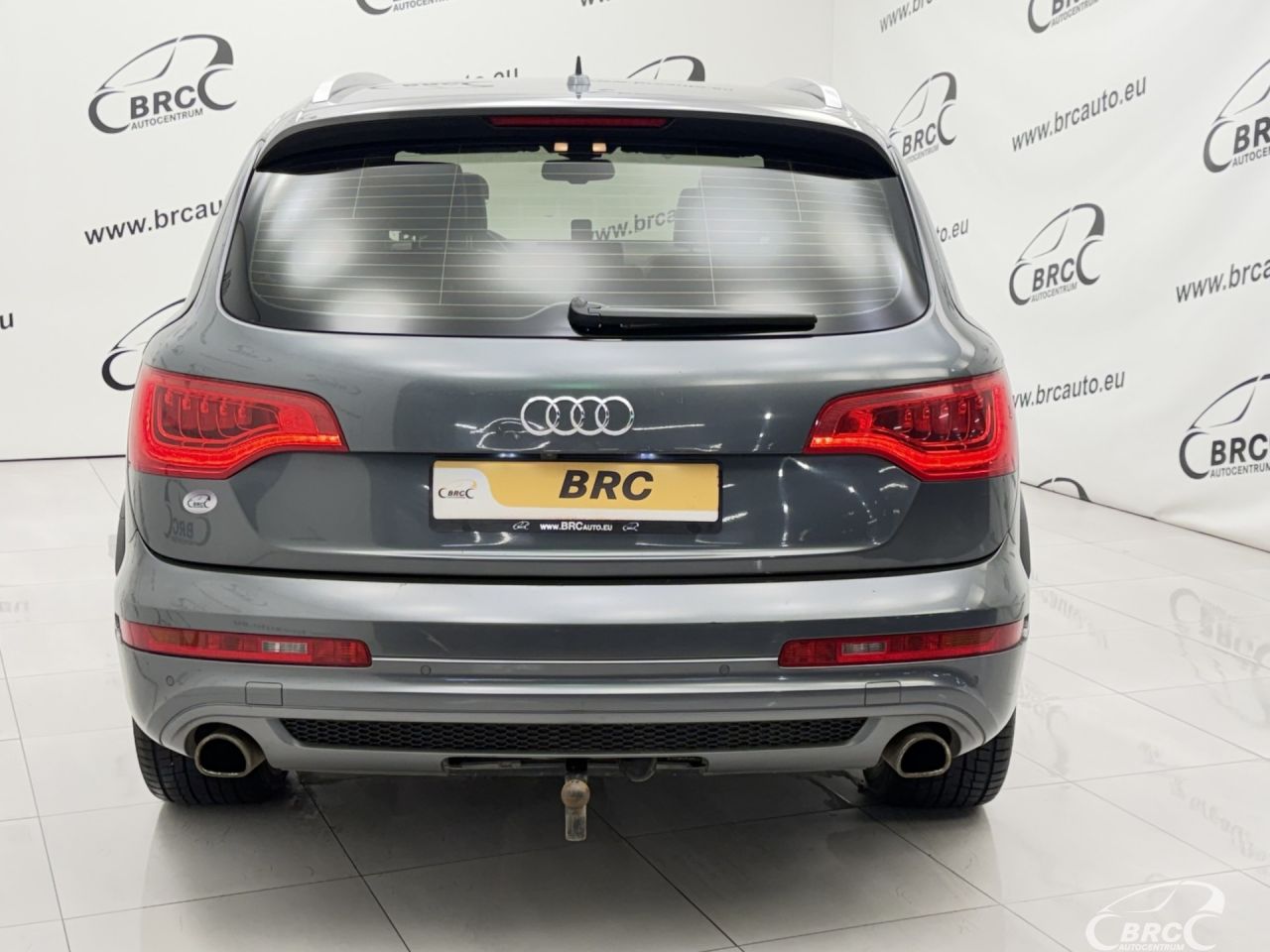 Audi Q7 | 55