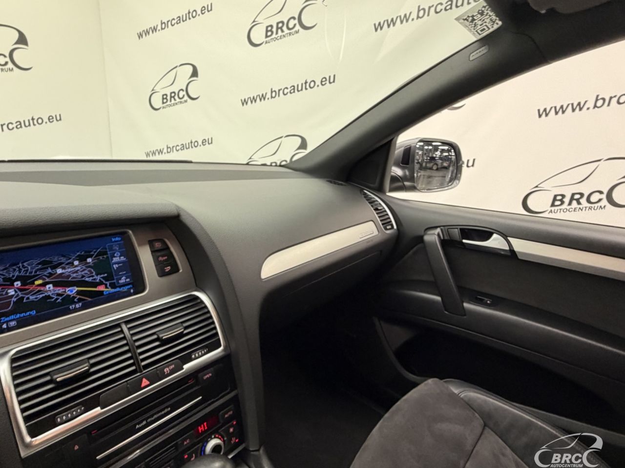 Audi Q7 | 29