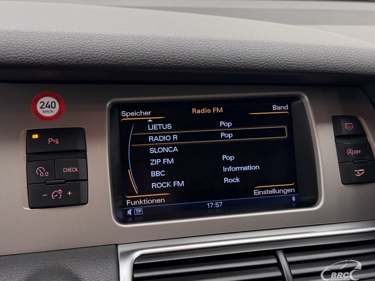 Audi Q7 | 40