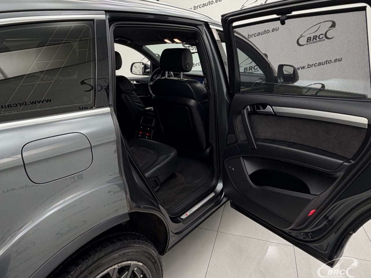 Audi Q7 | 14