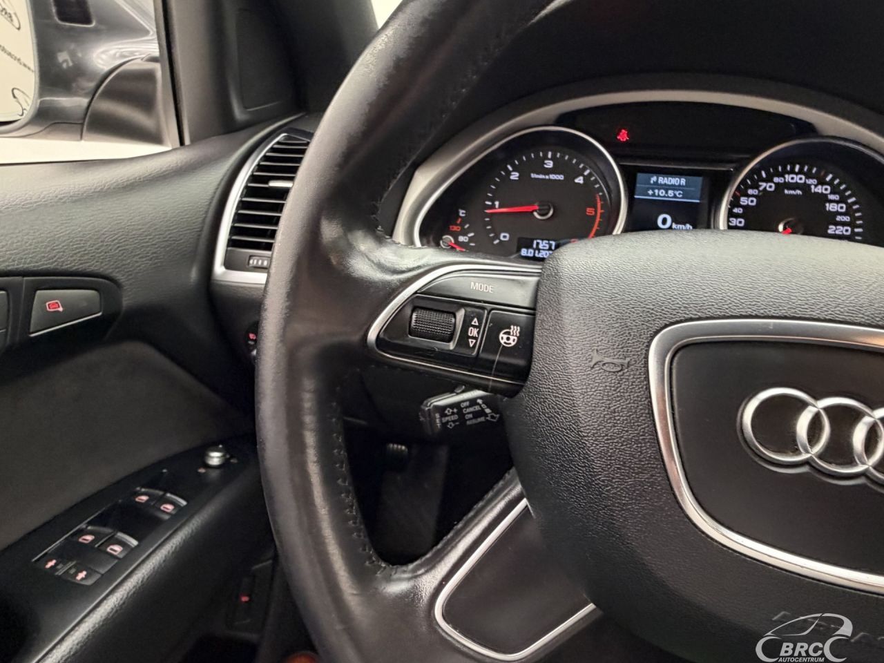 Audi Q7 | 33