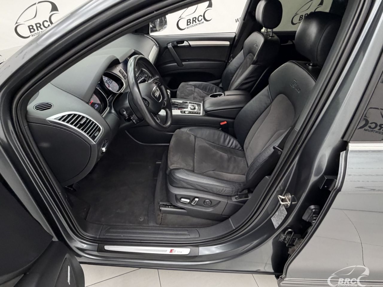 Audi Q7 | 23