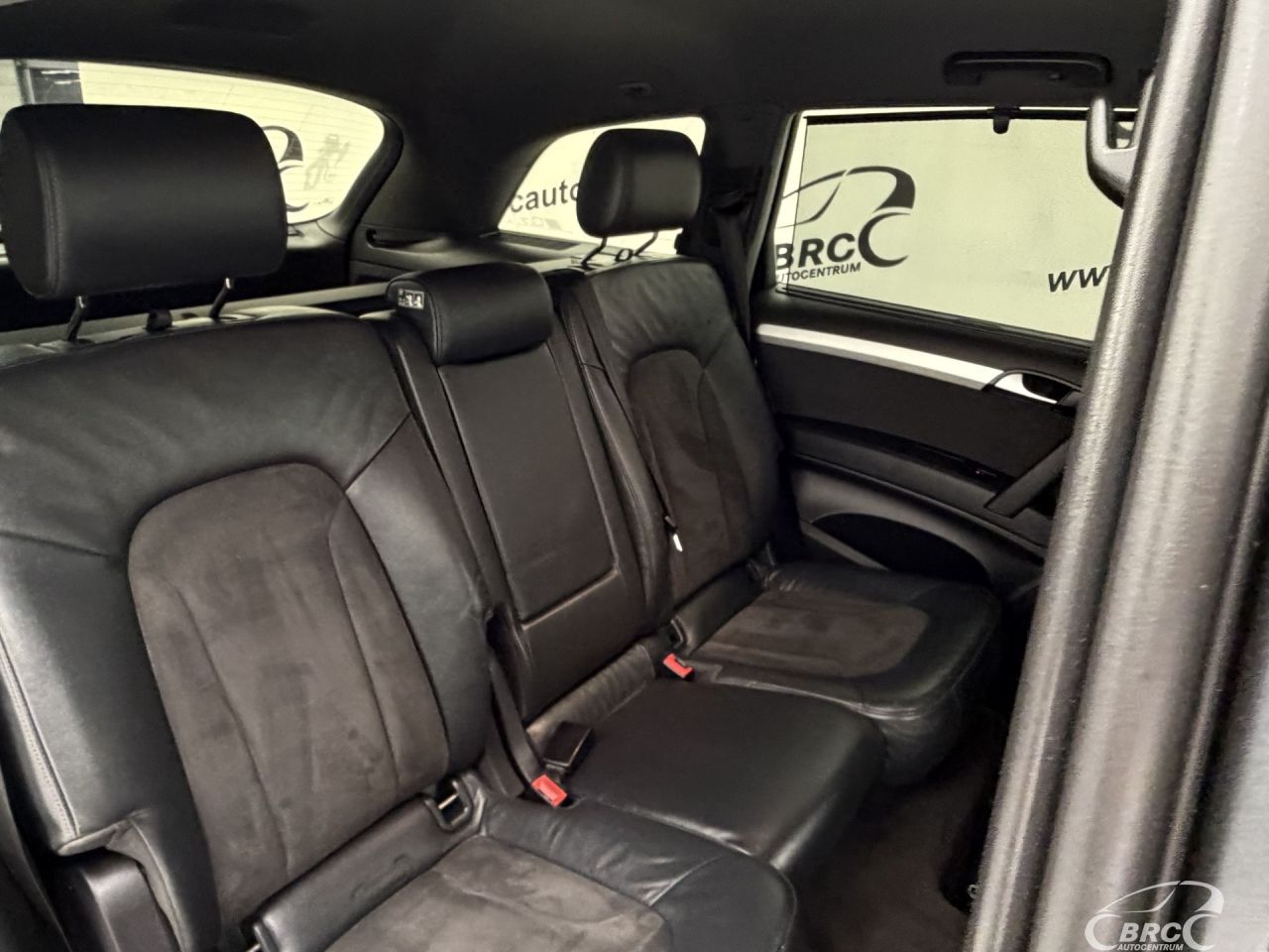 Audi Q7 | 13