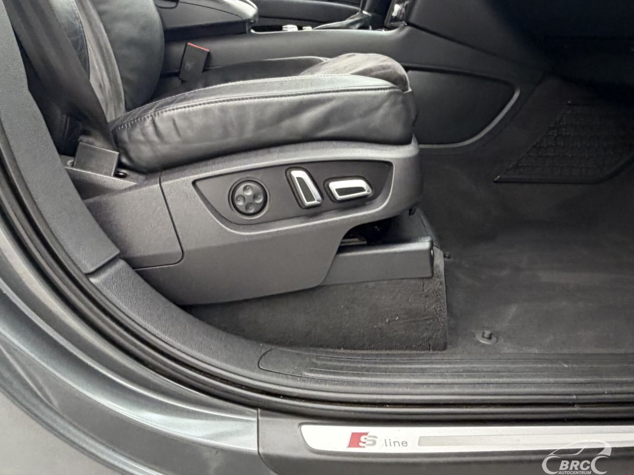 Audi Q7 | 6
