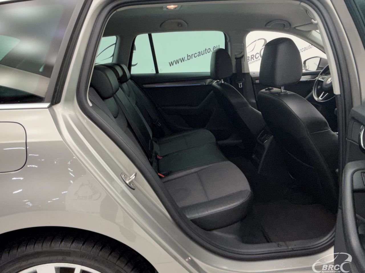 Skoda Octavia | 8