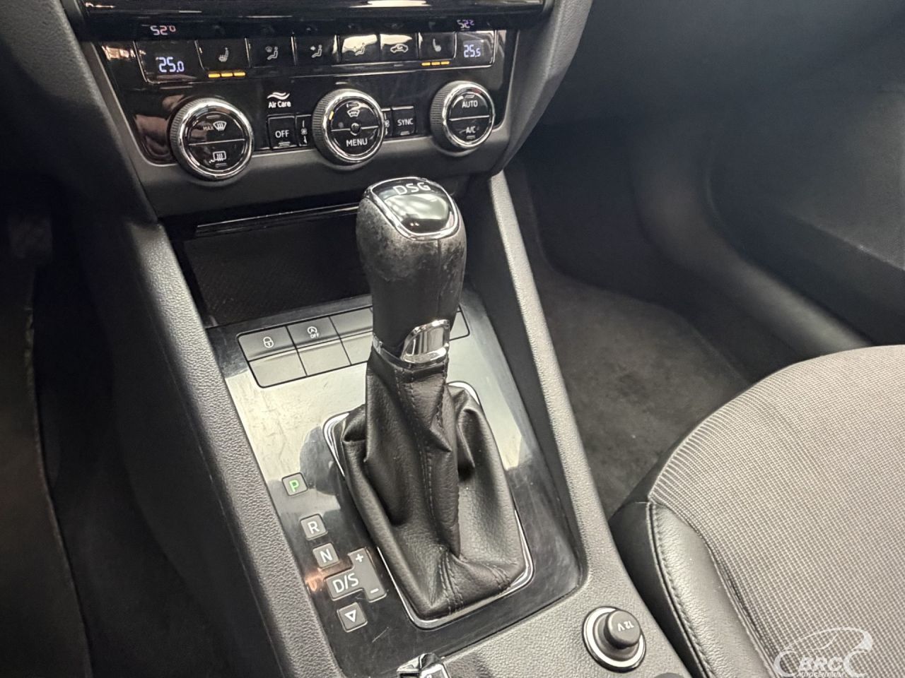 Skoda Octavia | 23