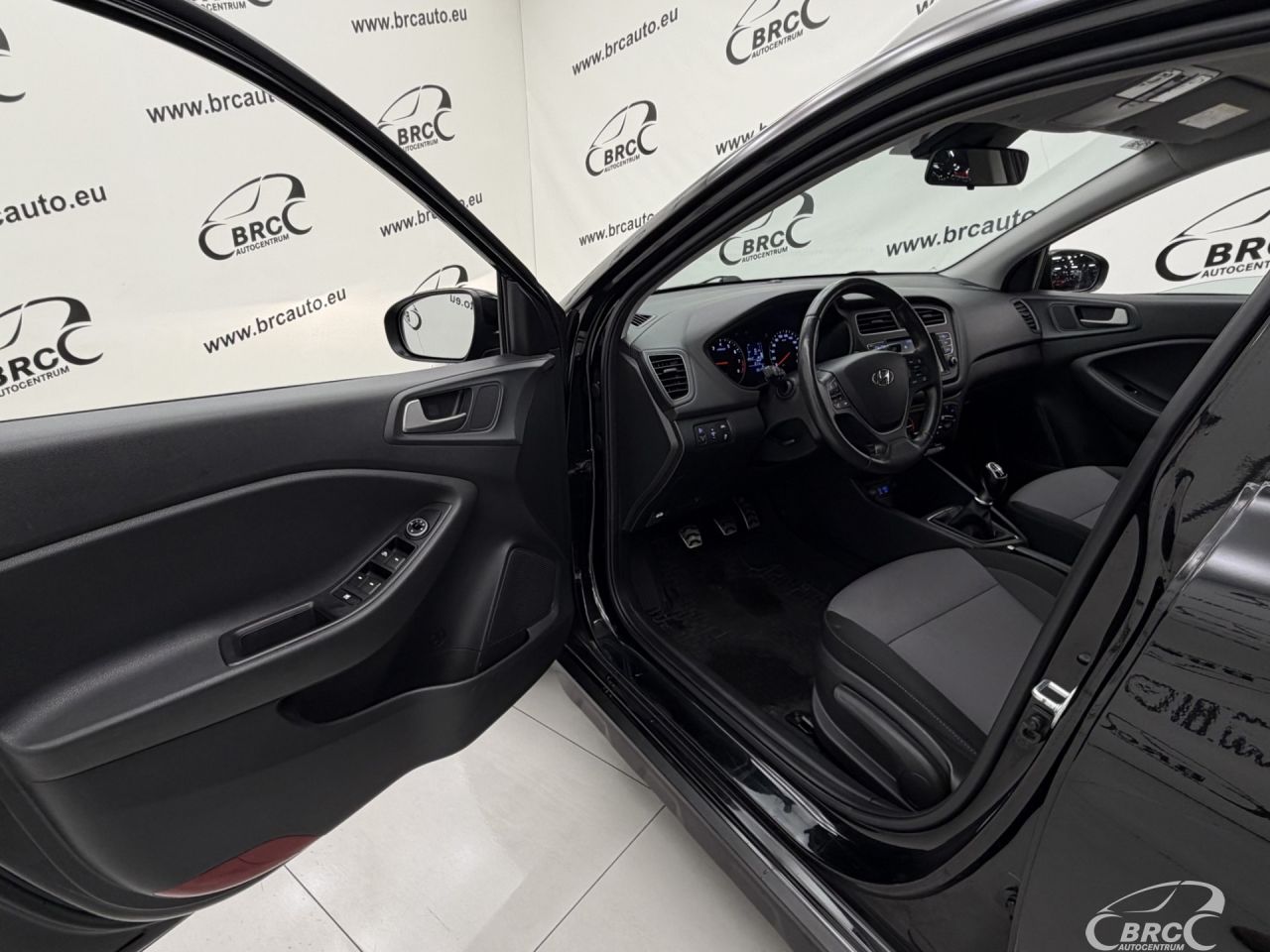 Hyundai i20 | 18