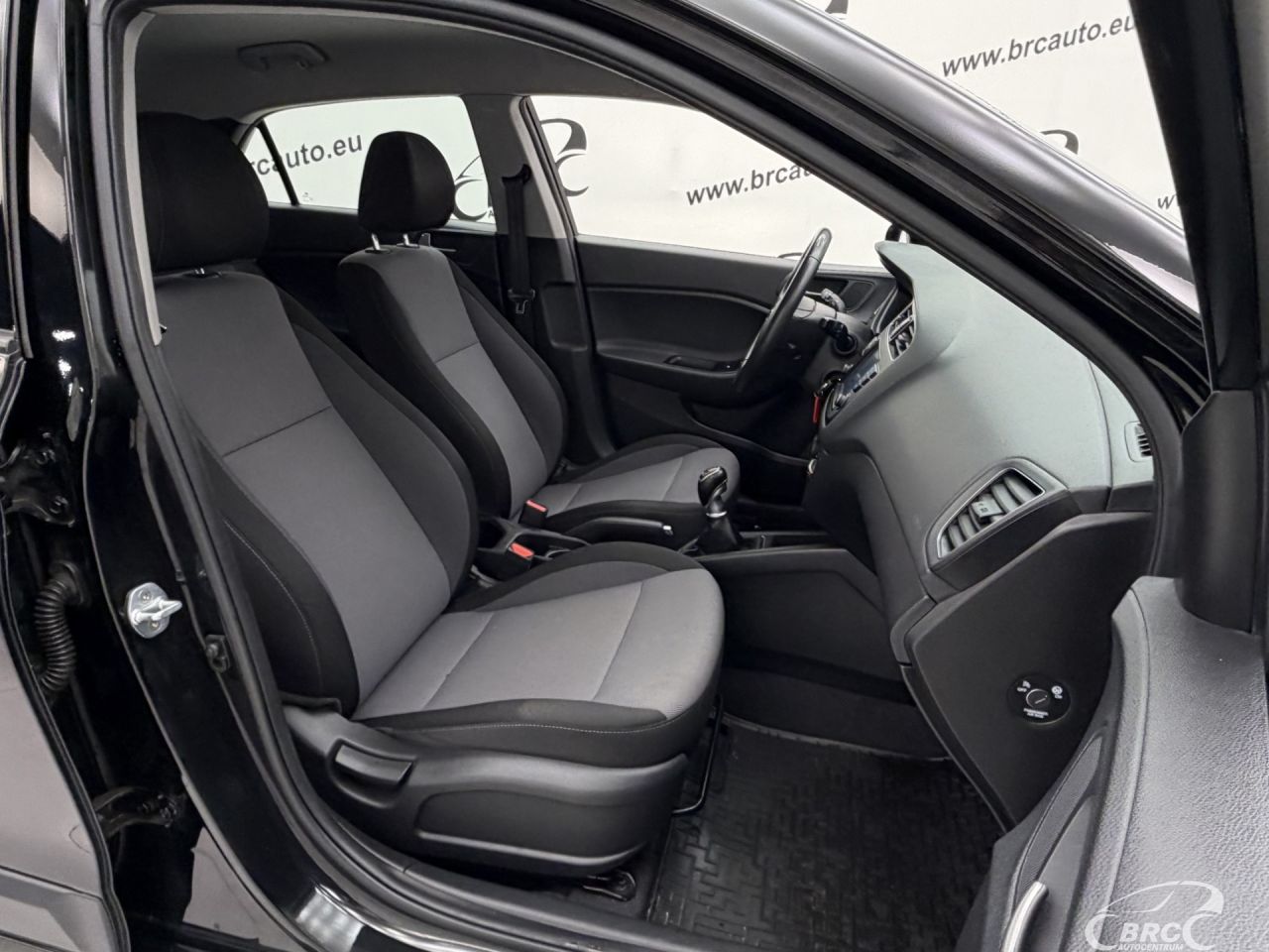 Hyundai i20 | 6