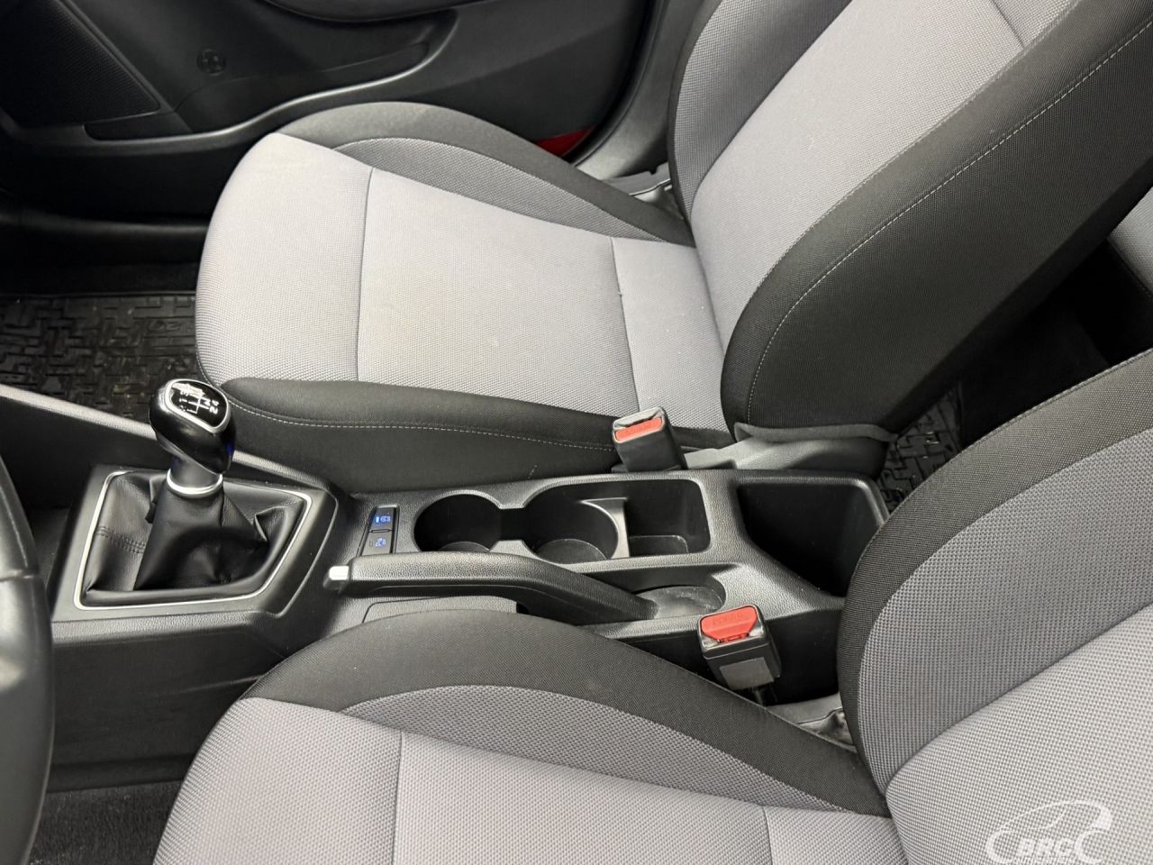 Hyundai i20 | 23